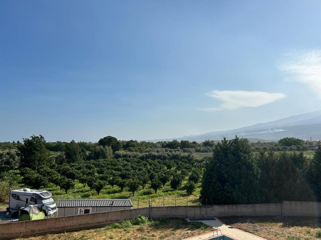 Nina Apartament Giardini Naxos Con Posto Auto エクステリア 写真