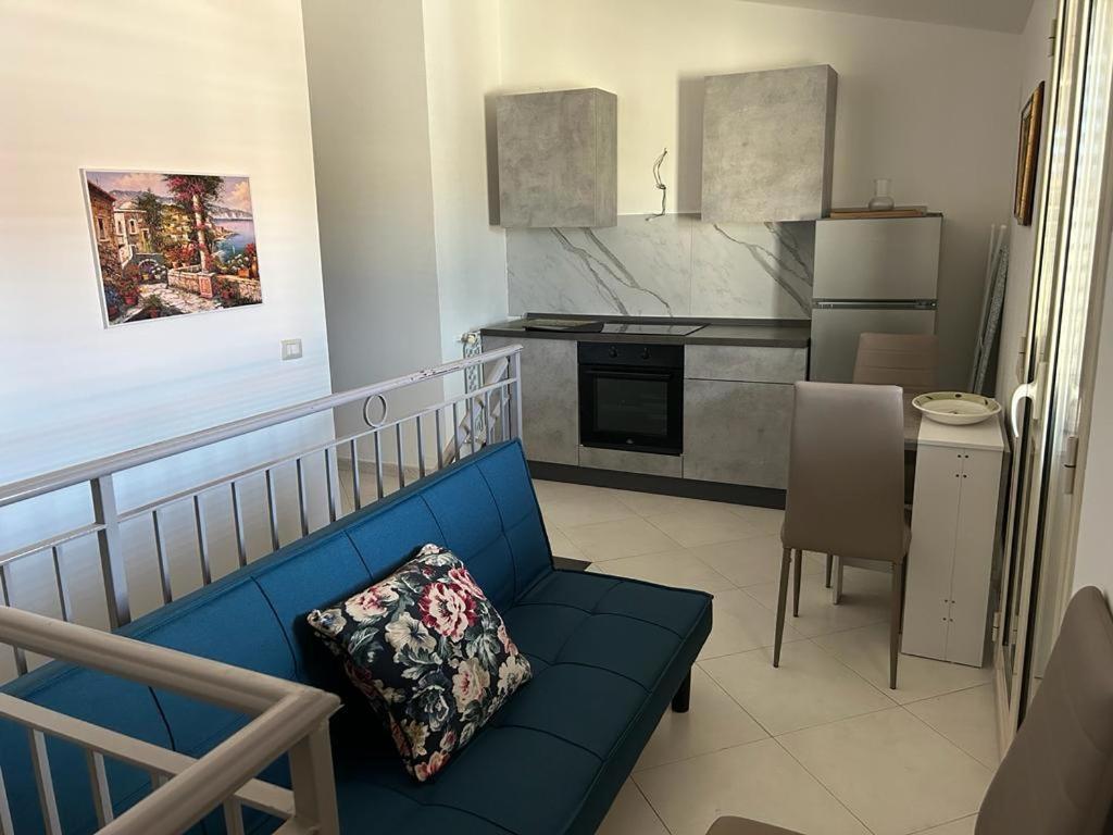 Nina Apartament Giardini Naxos Con Posto Auto エクステリア 写真