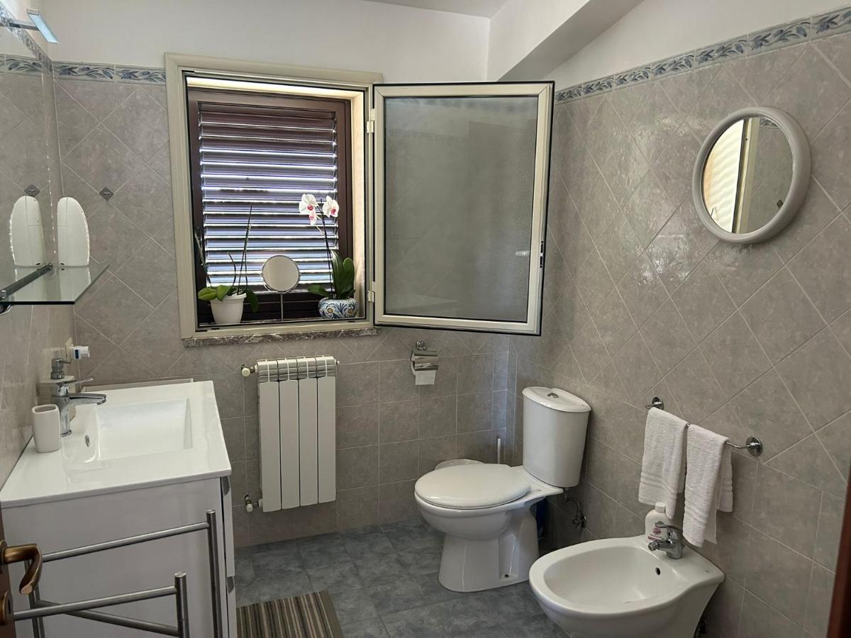 Nina Apartament Giardini Naxos Con Posto Auto エクステリア 写真